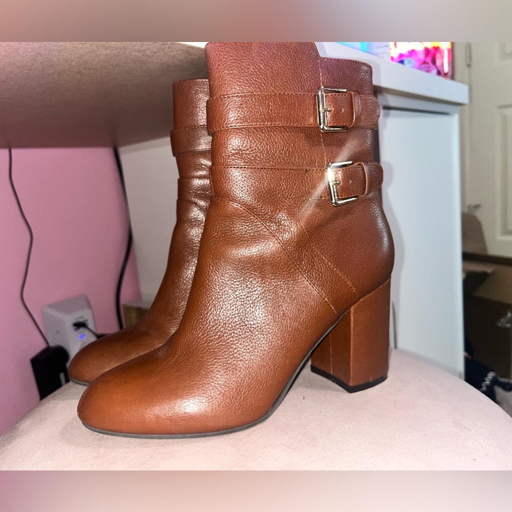 Nine West Women's Brown Leather Booties Size 7.5 - Picture 2 of 11